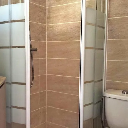 Renovated With Terraces And Parking Apartmán *